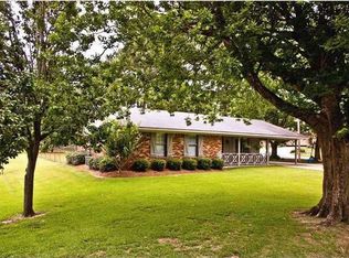 4951 SW 4th St, Flora, MS 39071