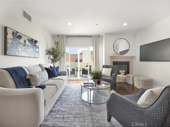 1726 S Bentley Ave #Penthouse 3, Los Angeles, CA 90025