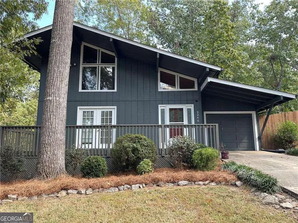 9240 Nova Dr, Gainesville, GA 30506