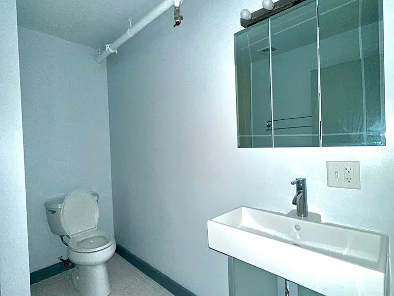 414 Crown St — Photo 16