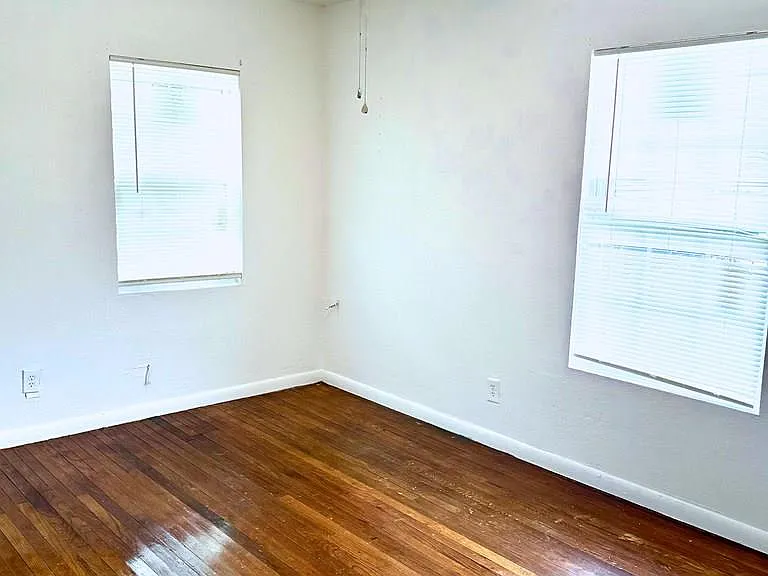 1727 Loma Linda Ave — Photo 8
