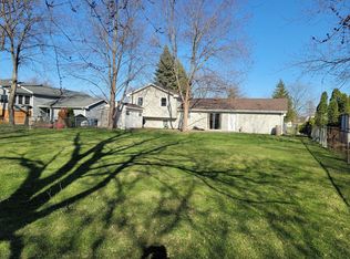 3840 Seaview Dr, Hanover Park, IL 60133