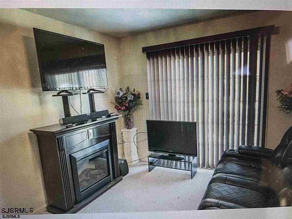 2nd image of 313 S Xanthus Ave