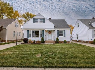 335 Blissfield Dr, Willowick, OH 44095