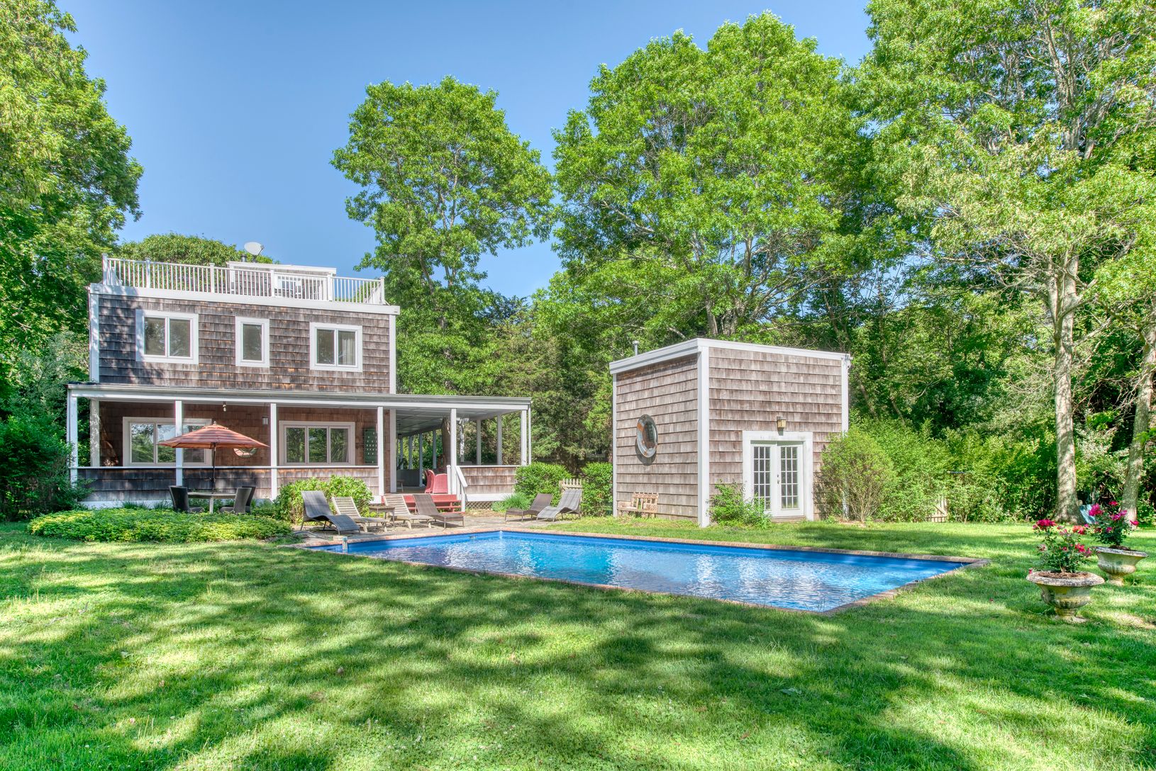  38 East Woods Path Pool and Pool House