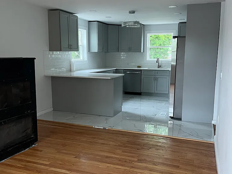 436 Ryders Ln — Photo 11