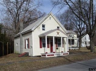 78 N Franklin St, Athens, NY 12015
