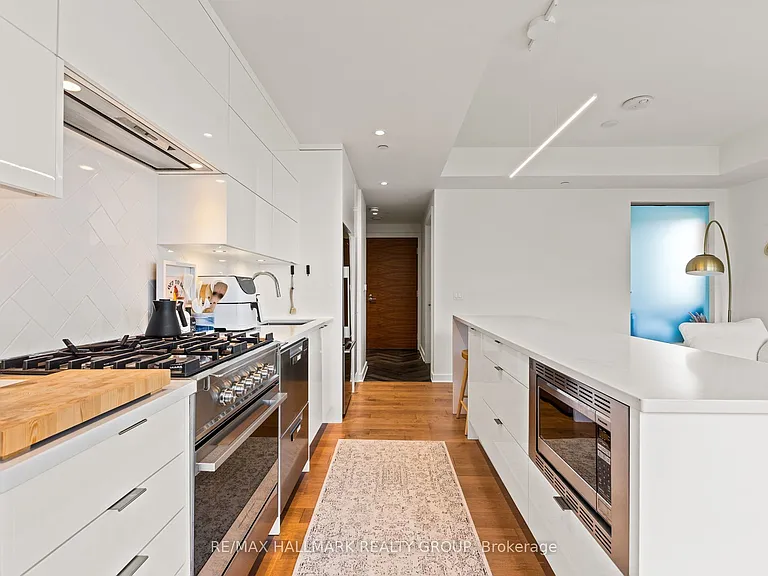 135 Barrette St #207 — Photo 12