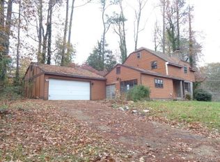 7101 Lakeshore Dr, Quinton, VA 23141