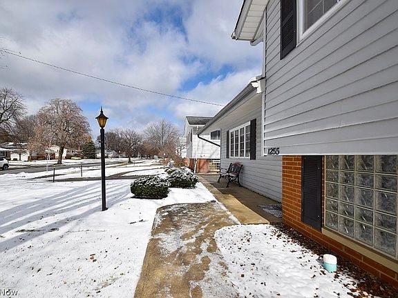 2nd image of 1255 Giesse Dr