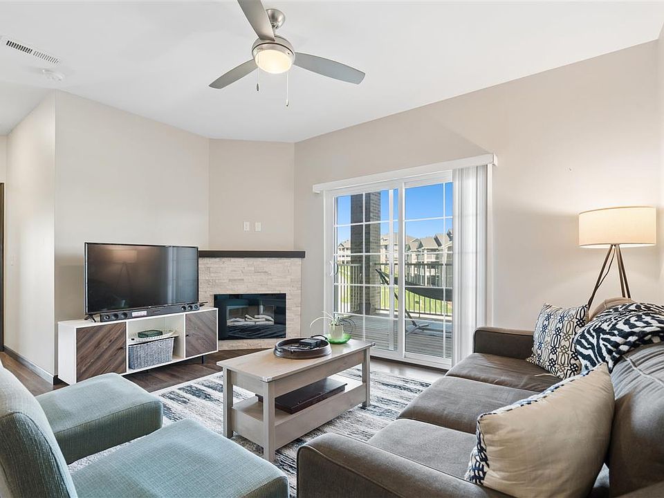 1st image of 2871 Spring Rose Cir #201