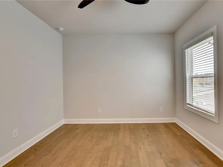 4536 Molder Dr — Photo 67