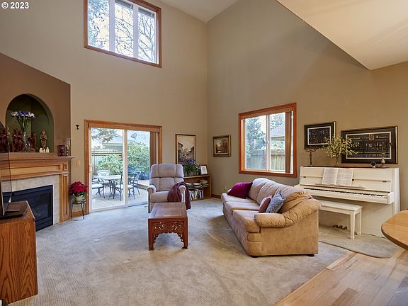 4th image of 8614 NE 31st Cir
