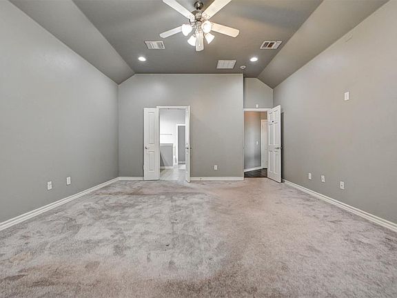 4th image of 20500 Antler Farms Dr