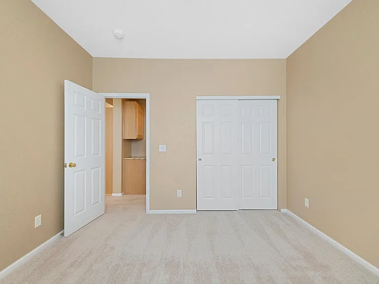 10573 Parkington Ln — Photo 19