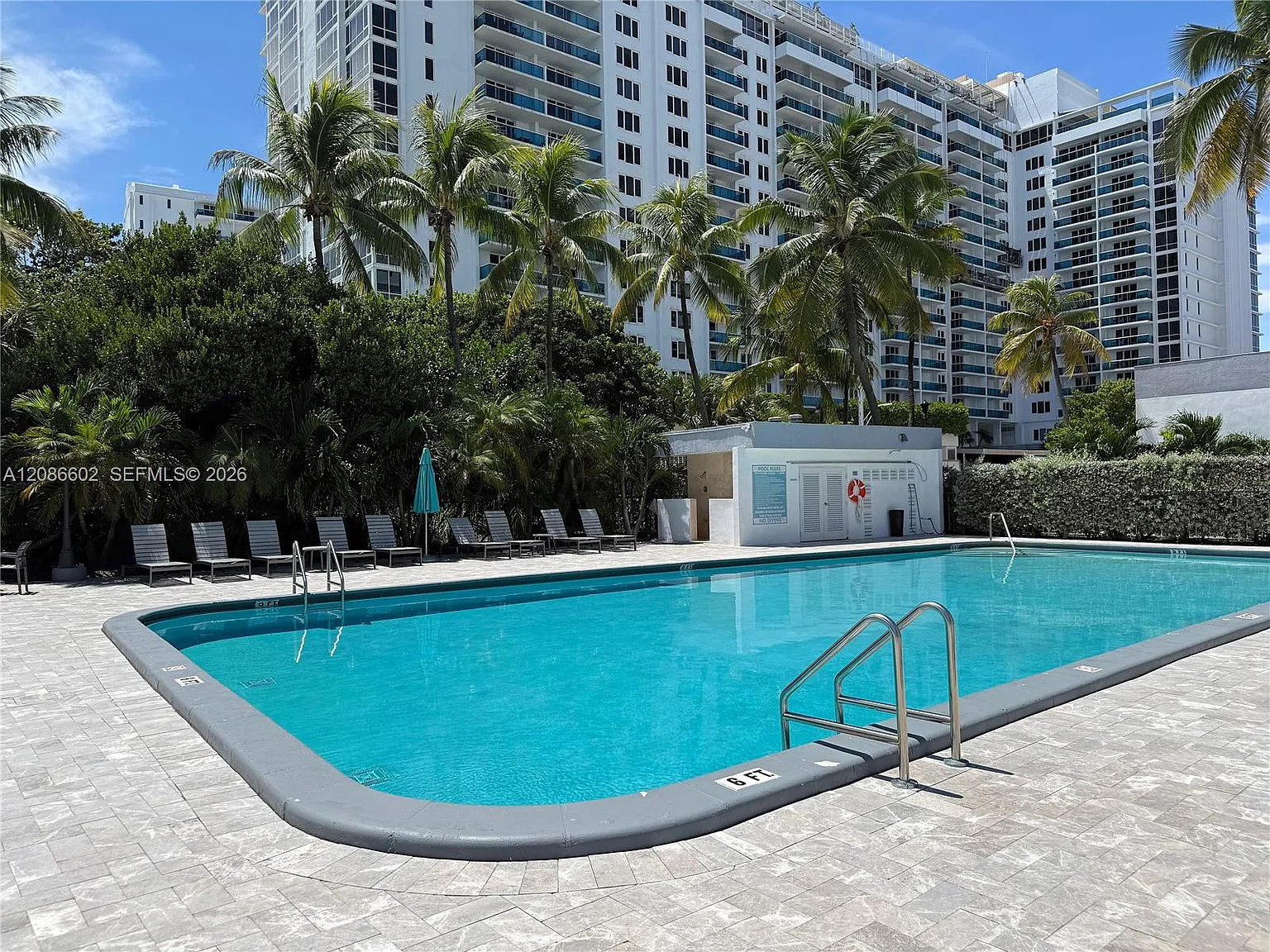 The Riviera Condo — Photo 4