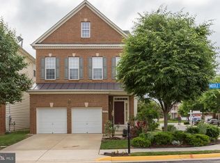 8332 Middle Ruddings Dr, Lorton, VA 22079
