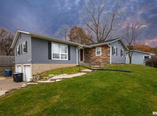 1433 34th Ave, Rock Island, IL 61201