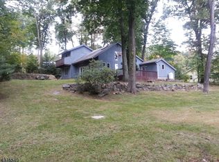 2 Pochuck Ct #1, Glenwood, NJ 07418