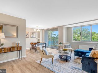 Grosvenor Park  Ii, Rockville, MD 20852