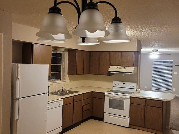 2nd image of 743 Chaparral Cir