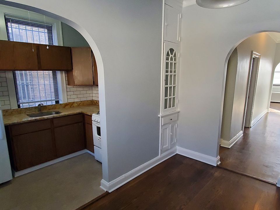 1st image of 2346 W Farwell Ave #2E