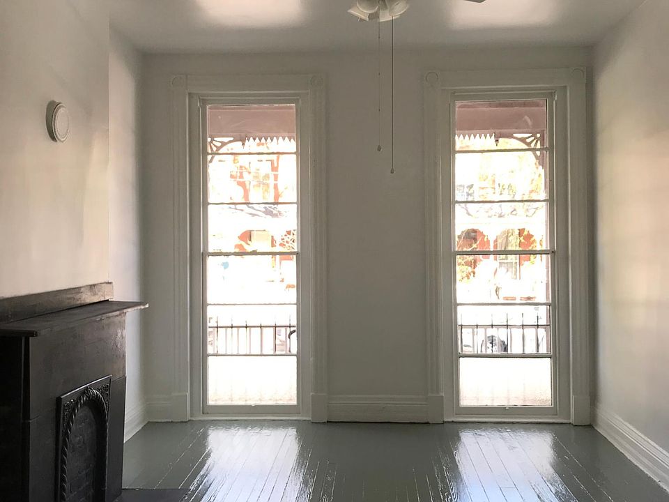 1st image of 112 S Pine St #A