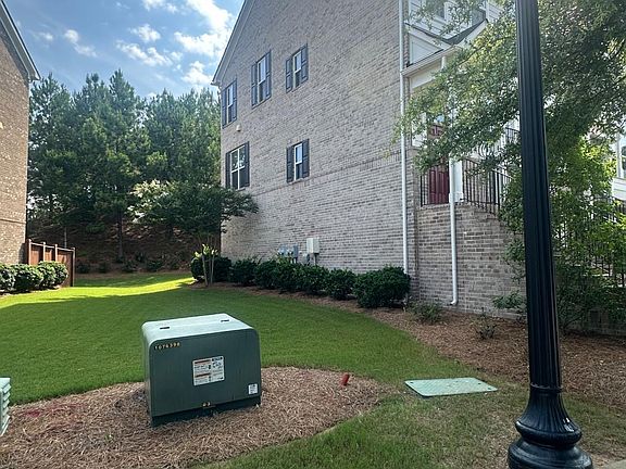 2nd image of 6272 Century Park Pl SE