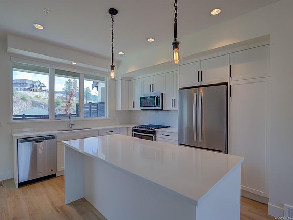 4th image of 12798 Lake Hill Dr #53