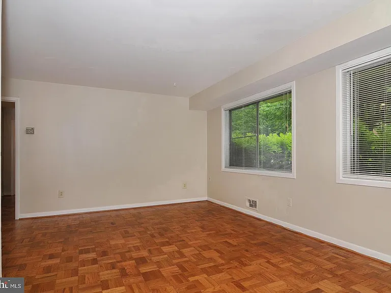 10618 Kenilworth Ave #K4 — Photo 2