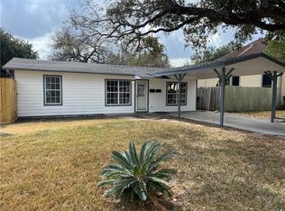 323 W Lee Ave, Kingsville, TX 78363