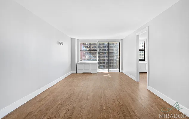 Rented by Mirador Real Estate | media 4