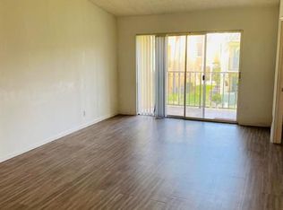 1130 Lake Shore Dr APT 201, Lake Park, FL 33403