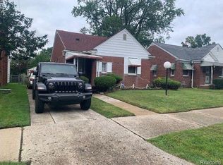 18661 E Oakfield St S, Detroit, MI 48235