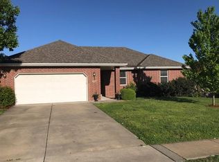 4405 S Hemlock Ave, Springfield, MO 65810