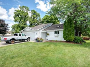 17905 Liv Ln, Eden Prairie, MN 55346