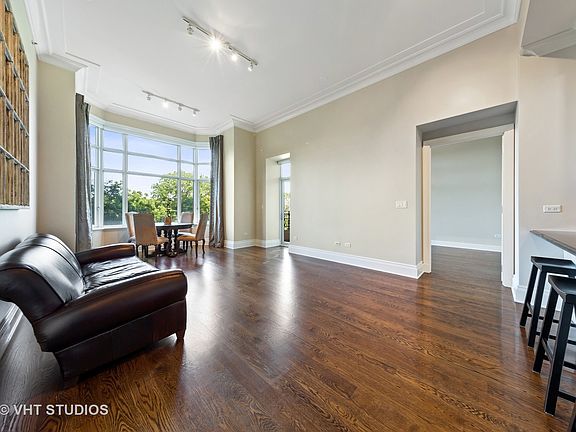5th image of 2550 N Lakeview Ave Unit S304