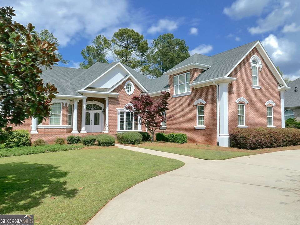 1st image of 906 Northern Pines Dr