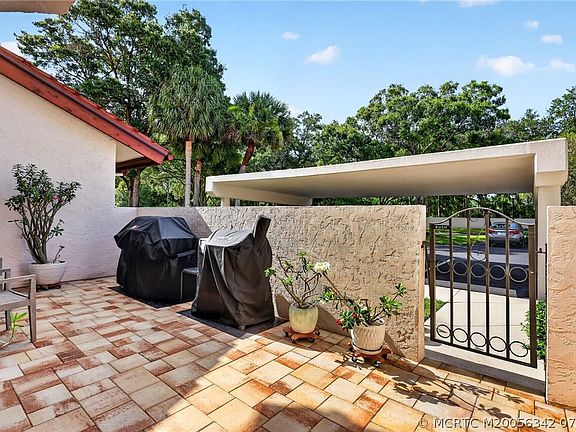 5th image of 3470 SE Martinique Trce APT 103