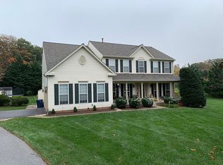 4221 Iroquois Dr, Westminster, MD 21157