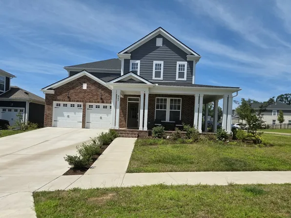 842 Nightingale Ave, Hendersonville, TN 37075