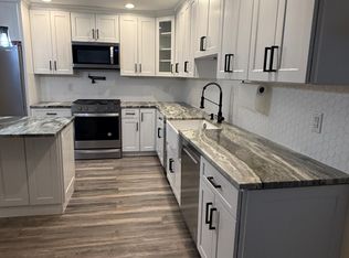 51 Avenue D, Farmingville, NY 11738