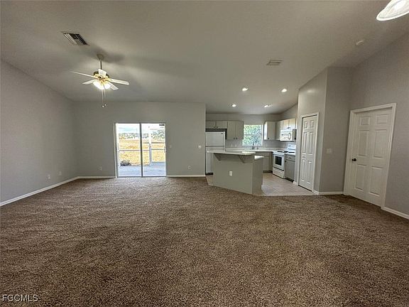 4th image of 1309 NE 22nd Ave