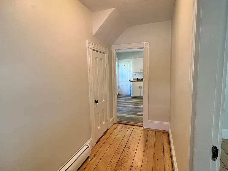 24 Elliot Ter — Photo 18