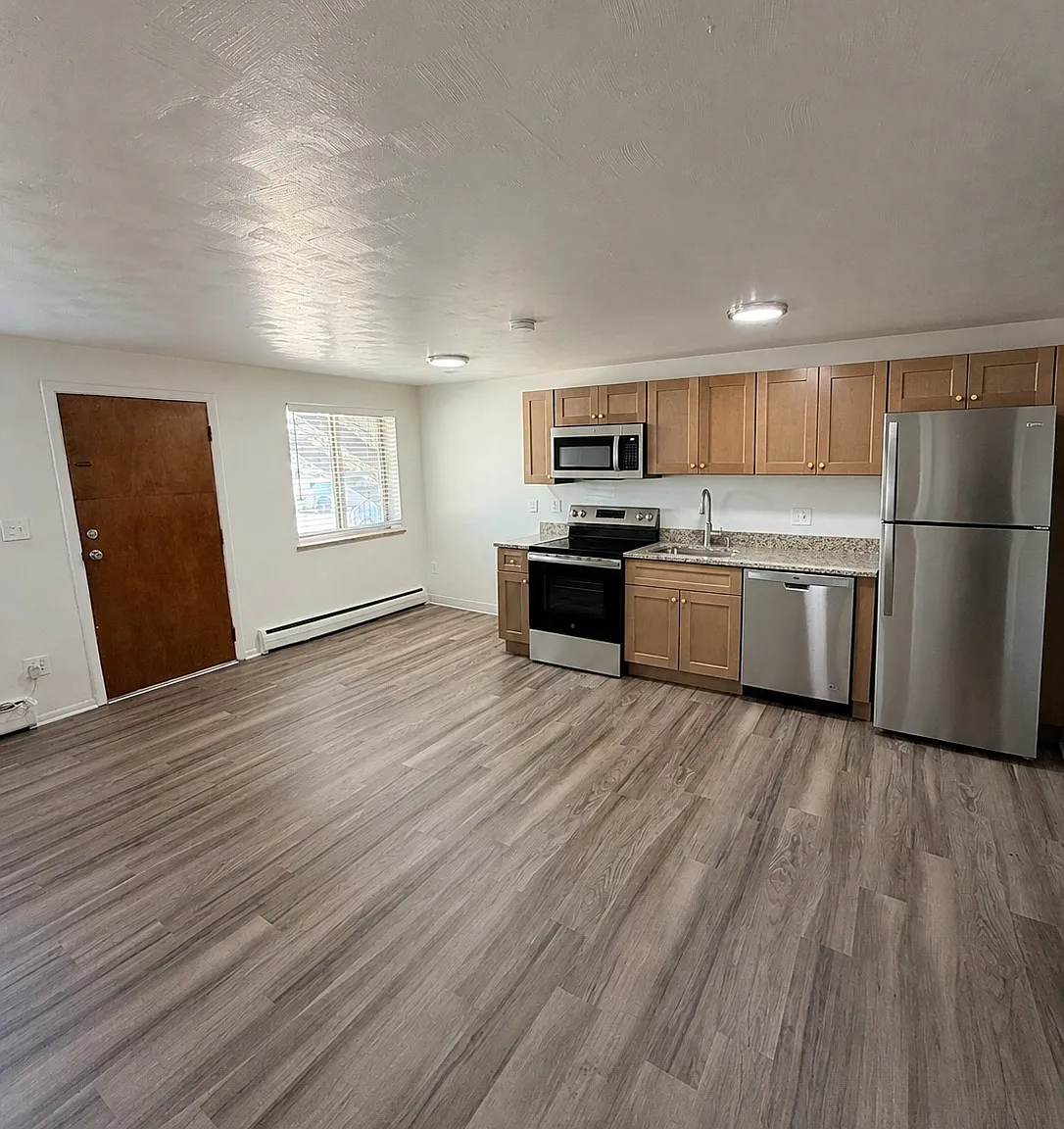 1 bed, 650 sqft, $1,240 — Photo 2