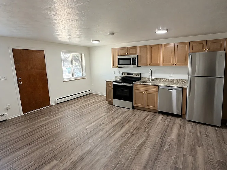 5560 S Sherman St #4 — Photo 2