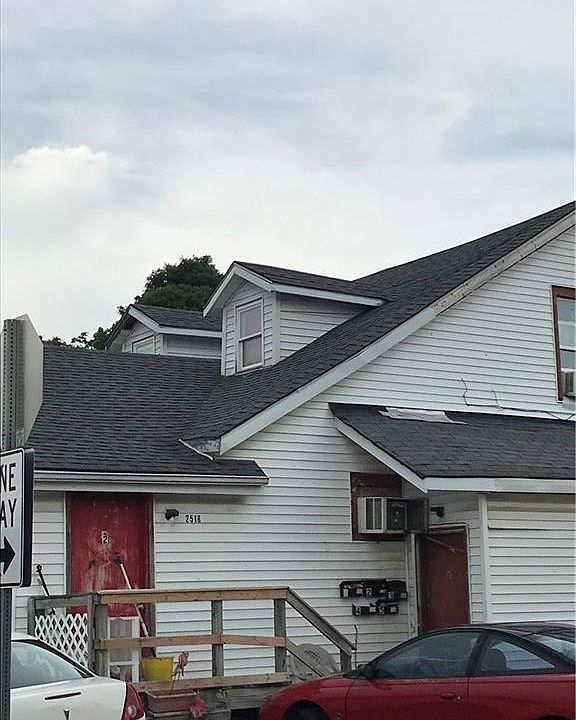 2nd image of 2518 Main St