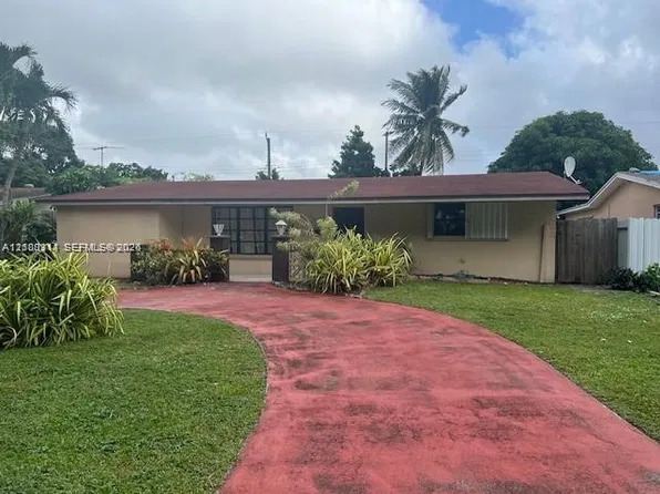 2011 Utopia Dr, Hollywood, FL 33023