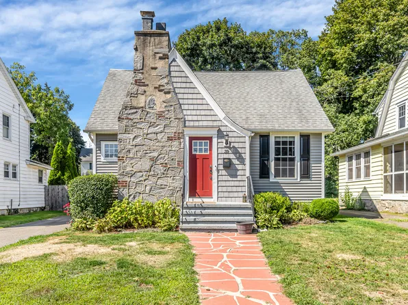 39 Parkway Drive, Stratford, CT 06614