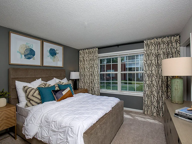 Secondary bedroom